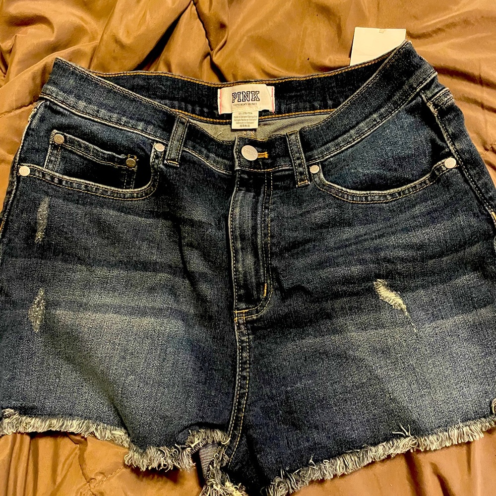 Cut off shorts